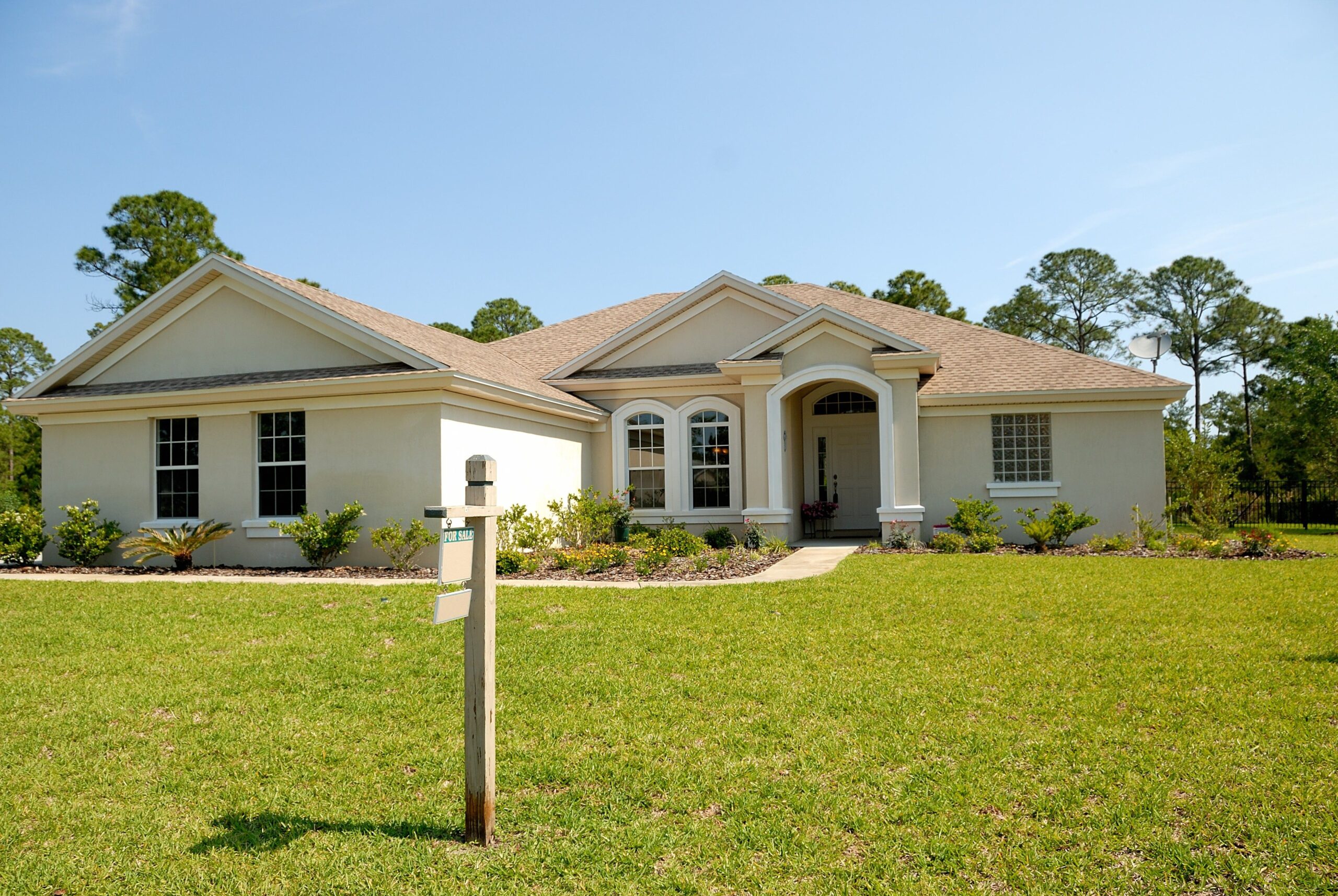 Homes for sale in Portales with welcoming neighborhood curb appeal